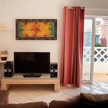 Santana - T2 Confortavel A 300 M Da Praia De Santa Maria Apartment Ngoại thất bức ảnh