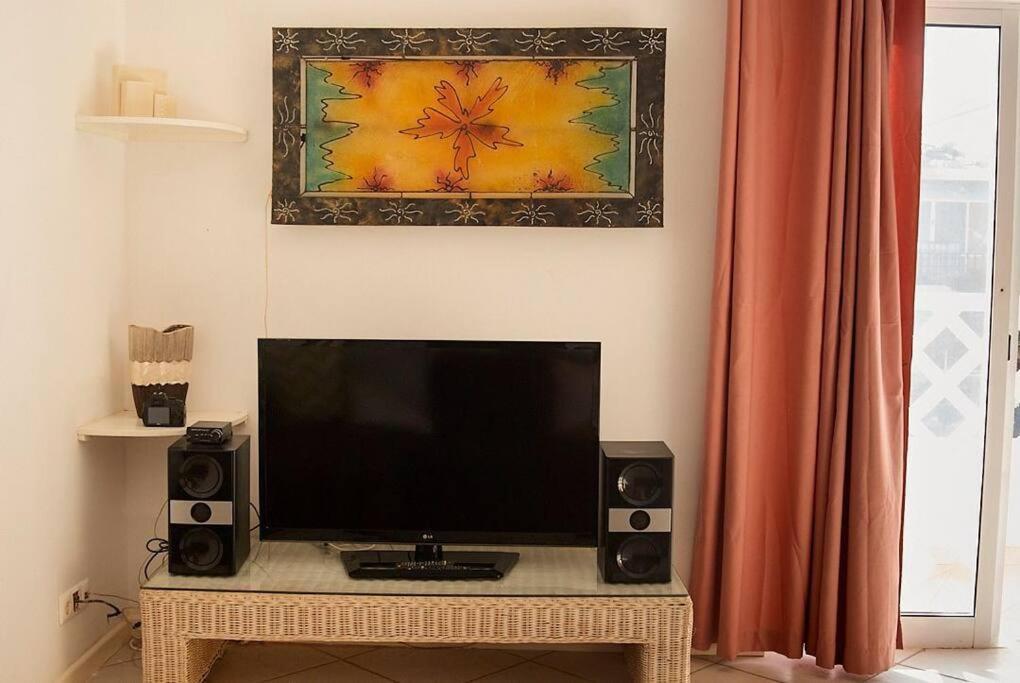 Santana - T2 Confortavel A 300 M Da Praia De Santa Maria Apartment Ngoại thất bức ảnh